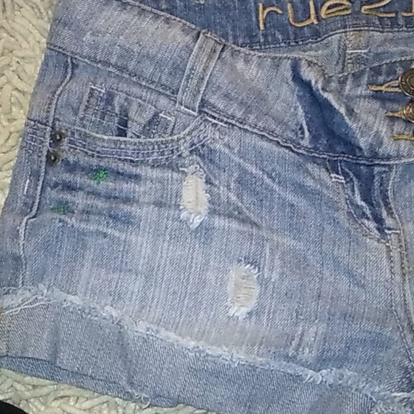 Rue 21 jean shorts size 3/4 - Picture 4 of 8